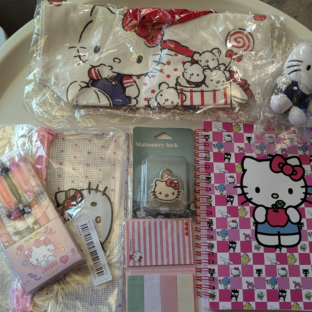 Hello Kitty Back-to-School lot